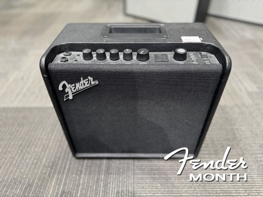 Gear Hunter | FENDER MONTH: Fender Mustang LT25